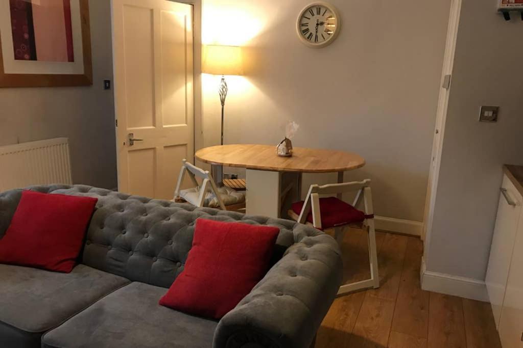 8A Tweed Cottage, Just Off The High St In ピーブルス エクステリア 写真