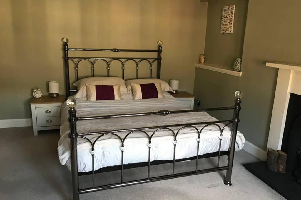 8A Tweed Cottage, Just Off The High St In ピーブルス エクステリア 写真
